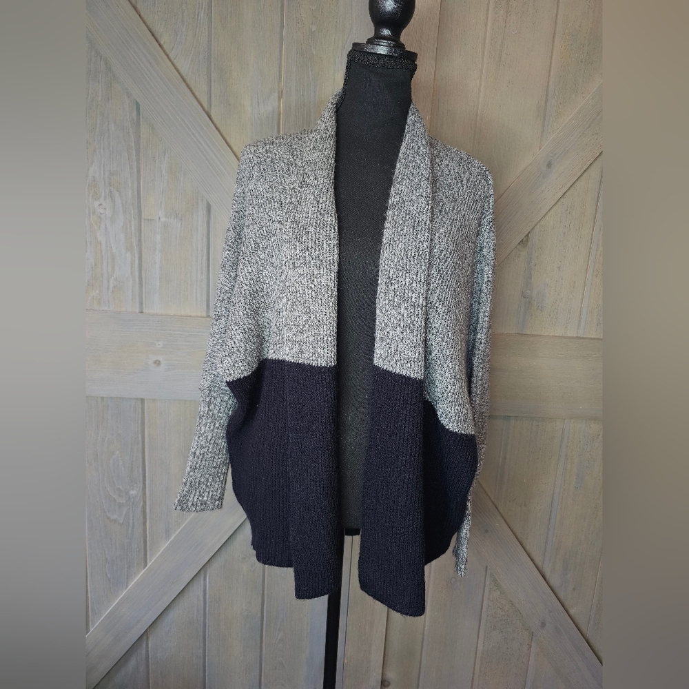 Abercrombie & Fitch Two-Tone Gray and Black Open Cardigan